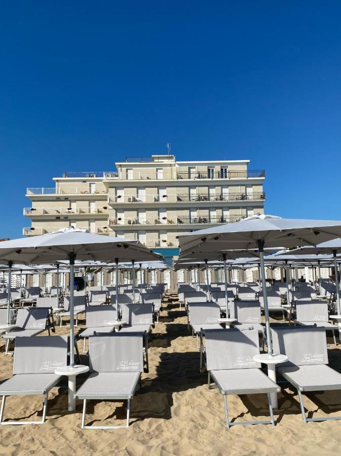 Hotel Flying Pesaro Exterior photo